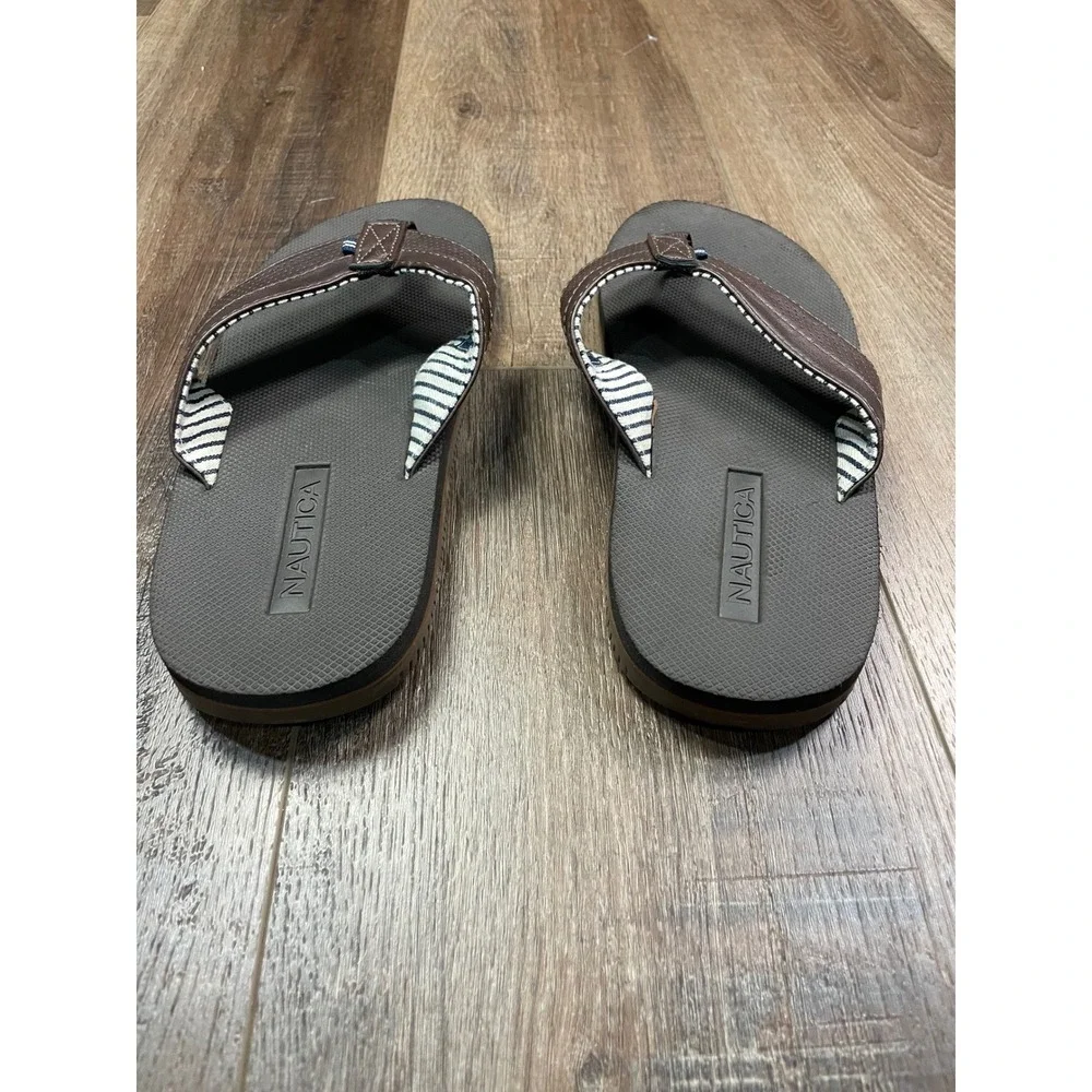 Nautica Clarkson 2 Mens Size 7 Brown Flip Flop Sandals Perforated Leather Thong